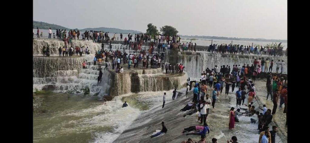 singasamudram telangana waterfalls